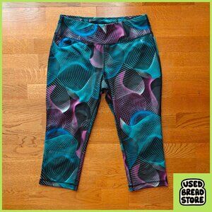 Danskin Medium 8-10 Capri Workout Leggings Spirograph Black, Teal, Pink Stretchy